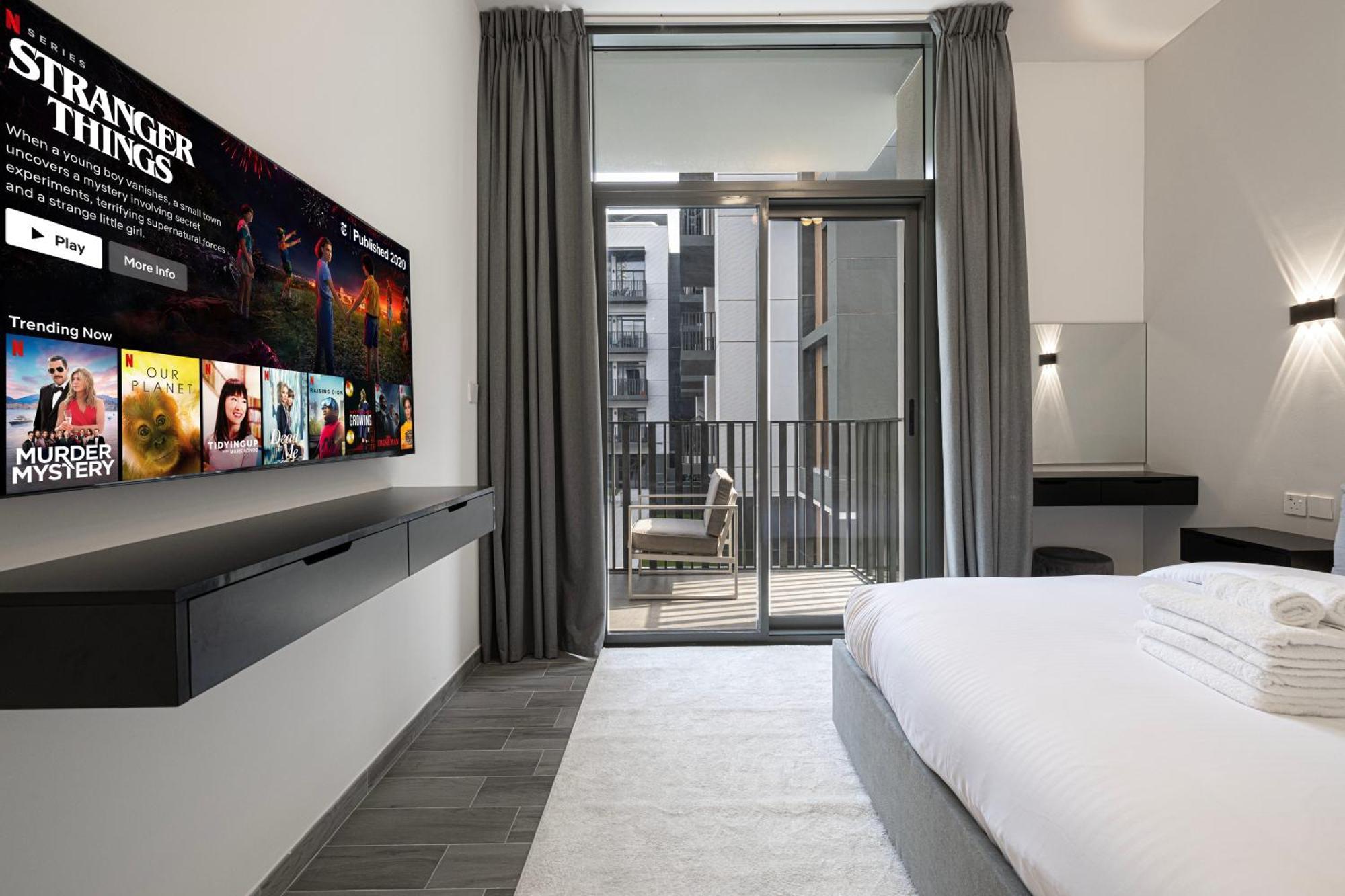 Sophisticated 1br With Pool View In Belgravia Square Jvc Apartment